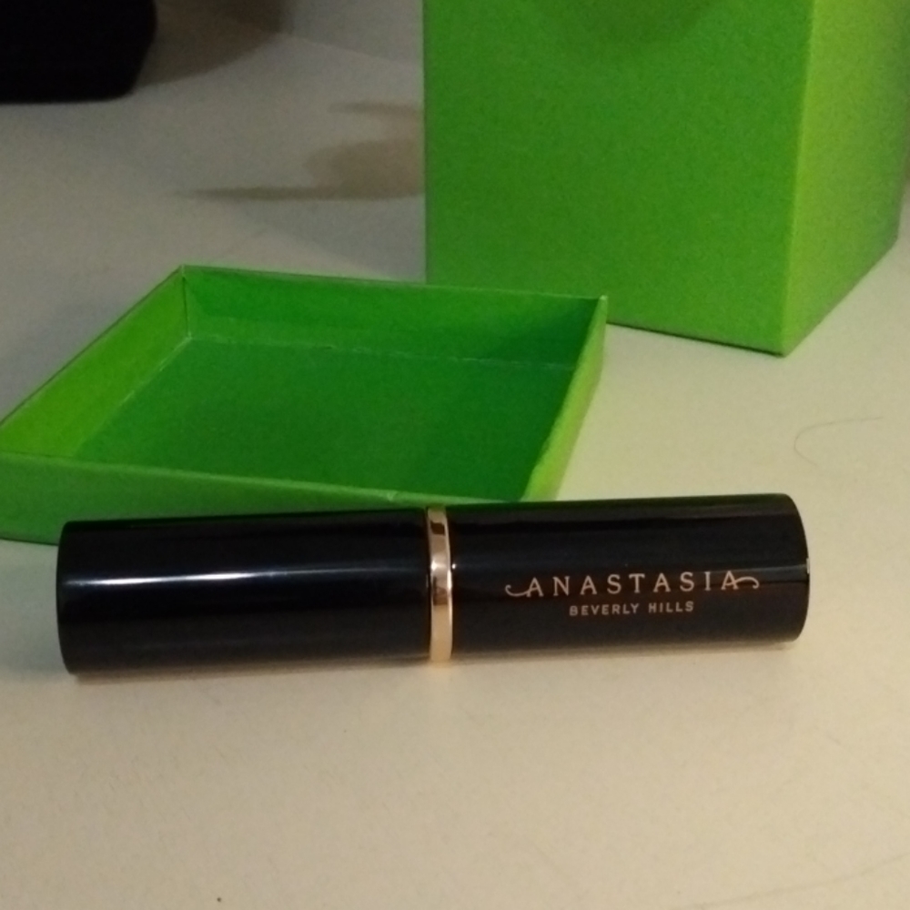 Anastasia stick foundation